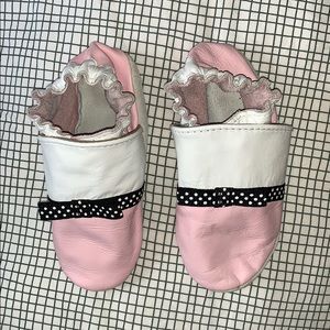 Robeez pink and white shoes- 18-24months